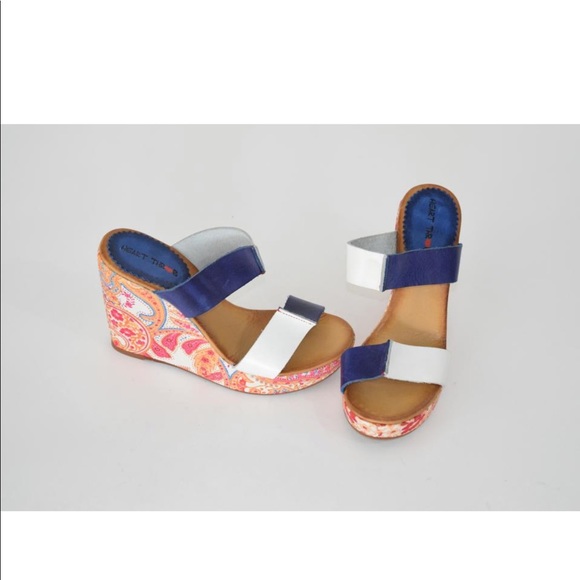 NWT boho Paisley platforms - Five star seller - Picture 3 of 8